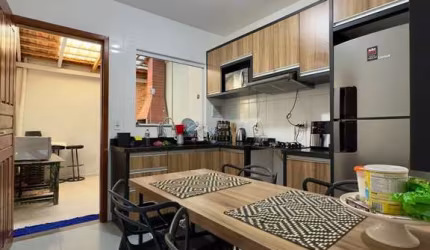 Casa com 2 quartos à venda na Rua Elzitraud Scholz, 70, Adhemar Garcia, Joinville por R$ 249.900