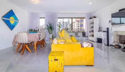Apartamento de 3 quartos 3 suítes e 3 vagas à venda no bairro Petrópolis em Porto Alegre