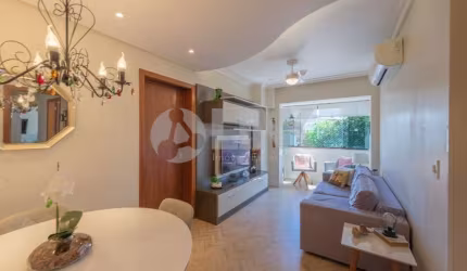 Apartamento de 2 quartos com 1 vaga à venda no bairro Passo da Areia em Porto Alegre
