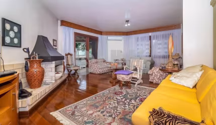 Apartamento de 4 quartos com 2 vagas à venda no bairro Bela Vista em Porto Alegre