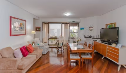 Apartamento de 3 quartos com 1 vaga à venda no bairro Passo da Areia em Porto Alegre