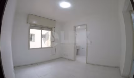 Apartamento 1 dormitório à venda no bairro Cidade Baixa em Porto Alegre próximo do Nacional