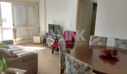 Apartamento 3 dormitórios com 1 vaga de garagem à venda no bairro Menino Deus em Porto Alegre próximo do Parque Marinha