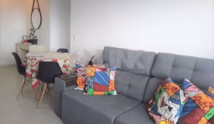 Apartamento de 3 dormitórios sendo 1 suíte à venda com 2 vagas de garagem à venda no bairro Santana em Porto Alegre próximo ao Shopping João Pessoa