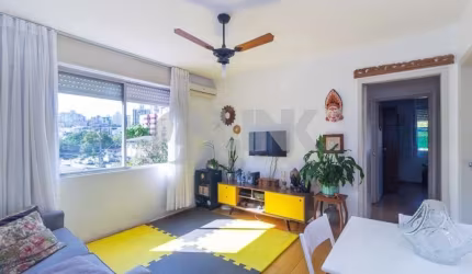 Apartamento 2 dormitórios com 1 vaga de garagem à venda no bairro Santana em Porto Alegre próximo da Avenida Ipiranga