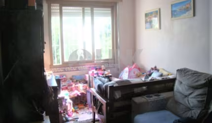 Apartamento com 1 quarto à venda no bairro Vila Ipiranga em Porto Alegre