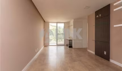 Apartamento com 3 quartos à venda no bairro Jardim Carvalho em Porto Alegre