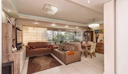 Apartamento semimobiliado com 3 quartos à venda no bairro Passo da Areia em Porto Alegre