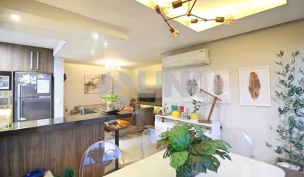 Apartamento com 2 quartos e 2 vagas à venda no bairro Cristo Redentor em Porto Alegre