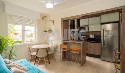 Apartamento mobiliado de 2 quartos com 1 vaga à venda no bairro Cavalhada em Porto Alegre