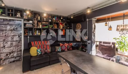 Apartamento de 2 quartos com 1 vaga à venda no bairro Cidade Baixa em Porto Alegre