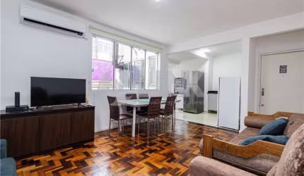 Apartamento de 3 quartos com 1 vaga à venda no bairro Floresta em Porto Alegre