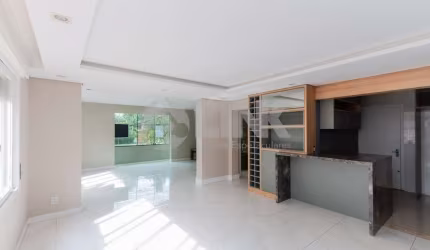Apartamento de 3 quartos com 2 vagas de garagem à venda no bairro Petrópolis em Porto Alegre