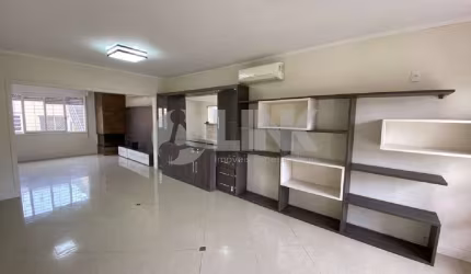 Casa de 4 quartos 2 suítes e 4 vagas à venda no bairro Chácara das Pedras em Porto Alegre