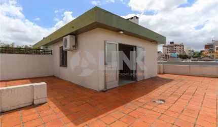Cobertura de 3 quartos com 2 vagas à venda no bairro Jardim Botânico em Porto Alegre