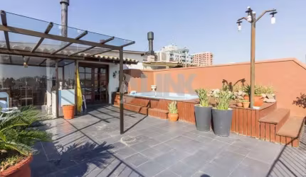 Cobertura Duplex com 4 quartos e 2 vagas à venda no bairro Cristo Redentor em Porto Alegre