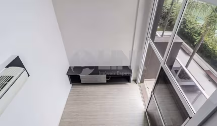 Apartamento de 1 quarto com 1 vaga à venda no bairro Central Parque Jardim do Salso em Porto Alegre