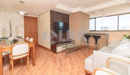 Apartamento de 3 quartos com 2 vagas à venda no bairro Passo da Areia em Porto Alegre