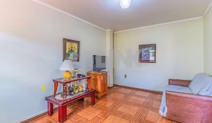 Casa de 5 quartos com 5 vagas à venda no bairro Cavalhada em Porto Alegre