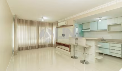 Apartamento de 2 quartos com 2 vagas à venda no bairro Menino Deus em Porto Alegre