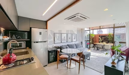 Apartamento estilo Loft mobiliado de 1 quarto com 2 vagas à venda no bairro Moinhos de Vento em Porto Alegre