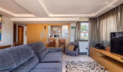 Apartamento mobiliado de 3 quartos com 3 vagas à venda no bairro Passo da Areia em Porto Alegre