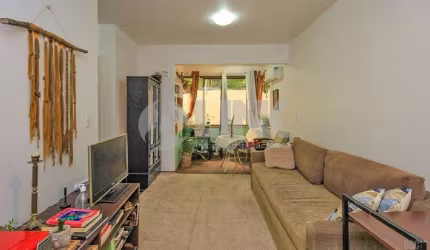 Apartamento térreo de 2 quartos à venda no bairro Glória em Porto Alegre