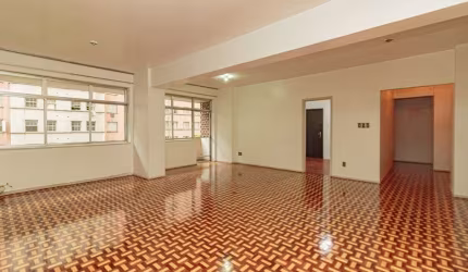 Apartamento com 2 quartos à venda na Avenida Senador Salgado Filho, 135, Centro Histórico, Porto Alegre, 137 m2 por R$ 293.000