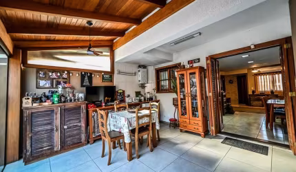 Casa em condomínio fechado com 2 quartos à venda na Avenida Edgar Pires de Castro, 1286, Aberta dos Morros, Porto Alegre por R$ 369.000
