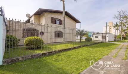 Sobrado 198 m² com 04 quartos no Bacacheri - Curitiba/PR