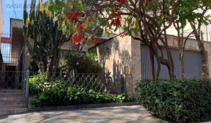Casa com 3 dormitórios à venda na Vila Monumento