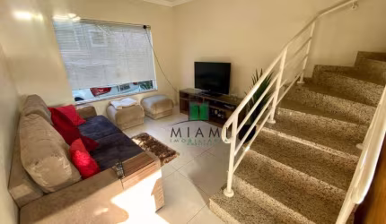 Sobrado com 4 dormitórios à venda, 144 m² por R$ 630.000,00 - Guabirotuba - Curitiba/PR