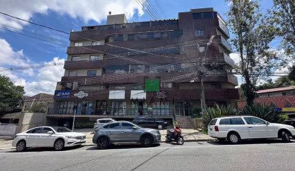 Kitnet com 1 dormitório para alugar, 19 m² por R$ 1.546,20/mês - Bigorrilho - Curitiba/PR