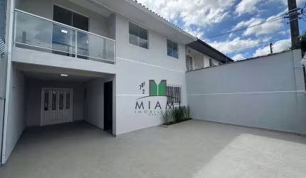 Sobrado com 4 dormitórios à venda, 130 m² por R$ 550.000 - Cajuru - Curitiba/PR