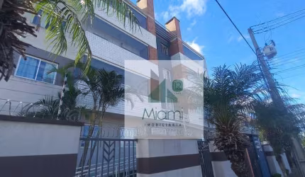 Apartamento com 2 dormitórios para alugar, 45 m² por R$ 1.957,00/mês - Uberaba - Curitiba/PR