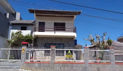 Casa para Venda em Joinville, Costa e Silva, 5 dormitórios, 3 suítes, 3 banheiros, 3 vagas