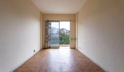 Apartamento com 2 quartos à venda na Rua Capitão Menezes, 1376, Praça Seca, Rio de Janeiro, 74 m2 por R$ 189.000