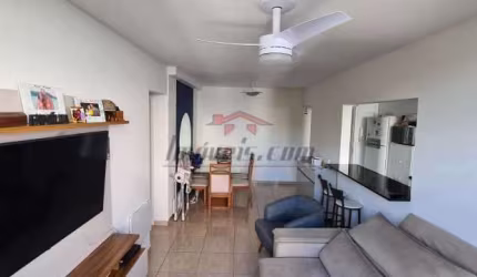 Apartamento com 2 quartos à venda na Estrada do Tindiba, 35, Pechincha, Rio de Janeiro, 62 m2 por R$ 210.000