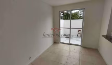 Casa em condomínio fechado com 3 quartos à venda na Estrada dos Bandeirantes, 21189, Vargem Pequena, Rio de Janeiro, 102 m2 por R$ 459.990