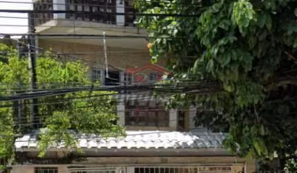 Casa com 2 quartos à venda na Rua Guilherme Veloso, 59, Praça Seca, Rio de Janeiro, 176 m2 por R$ 450.000