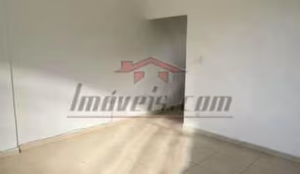 Apartamento com 4 quartos à venda na Estrada dos Três Rios, 1466, Freguesia (Jacarepaguá), Rio de Janeiro, 71 m2 por R$ 275.000