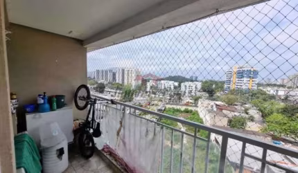 Apartamento com 2 quartos à venda na Estrada dos Bandeirantes, 7700, Curicica, Rio de Janeiro, 64 m2 por R$ 380.000