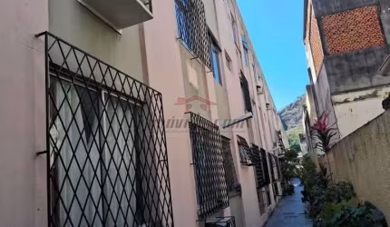 Apartamento com 1 quarto para alugar na Rua Capitão Menezes, 375, Praça Seca, Rio de Janeiro, 40 m2 por R$ 800