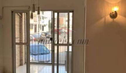 Apartamento com 2 quartos à venda na Rua Professor Henrique Costa, 730, Pechincha, Rio de Janeiro, 55 m2 por R$ 220.000
