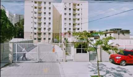 Apartamento com 2 quartos à venda na Estrada Rodrigues Caldas, 2055, Taquara, Rio de Janeiro, 52 m2 por R$ 215.000