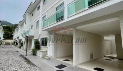 Casa em condomínio fechado com 3 quartos à venda na Estrada São de Gonçalo, 676, Taquara, Rio de Janeiro, 156 m2 por R$ 449.000