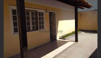 Casa em condomínio fechado com 3 quartos à venda na Rua Treze Tílias, 555, Anil, Rio de Janeiro, 200 m2 por R$ 790.000