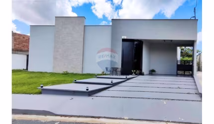 Casa Térrea Com Piscina Na Ponta Negra - Condomínio Reserva do Parque