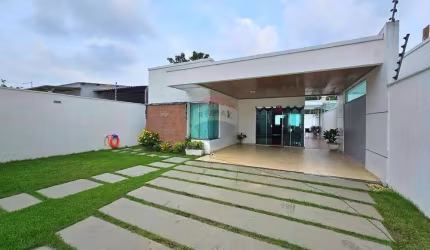'Casa em Condomínio RESIDENCIAL TARUMÃ em Manaus: 3 SUITES AREA GOURMET e Piscina'
