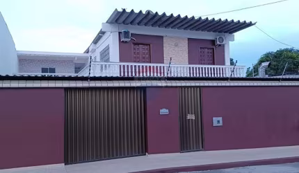casa Duplex  5 suites  na área comercial e residencial do Japiim com 6 quartos com edícula